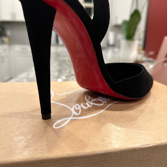 Christian Louboutin Pumps - Black - Picture 8 of 8